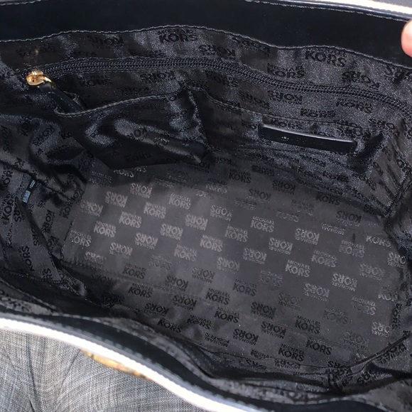 Michael Kors Fulton Black & White Canvas and Leather Nautical Tote Bag EUC - Picture 11 of 14